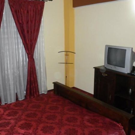 Hotel Ineul Rodna Екстер'єр фото